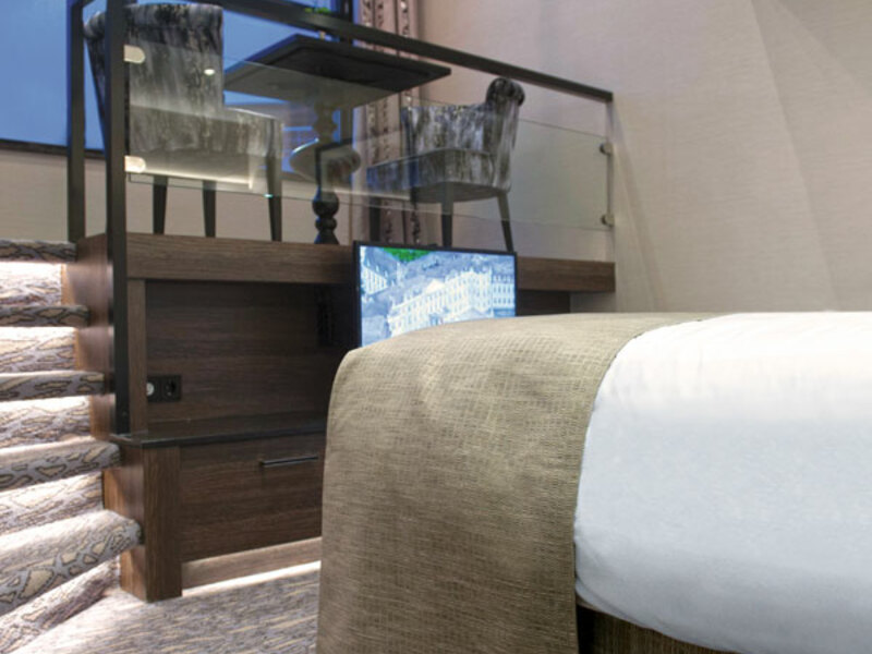 Category 3 | Emerald Deck